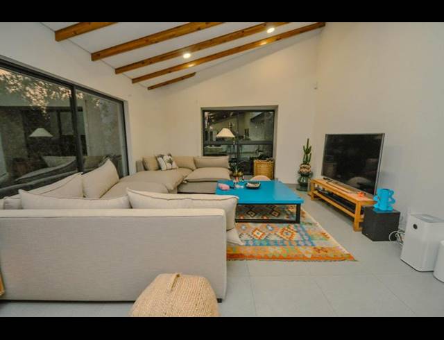 4 BEDROOM PROPERTY TO RENT IN RIVER CLUB